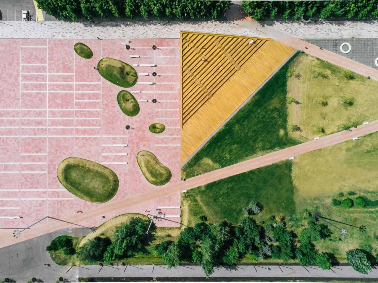 1690186994109519.jpg 1690186994109519.jpg